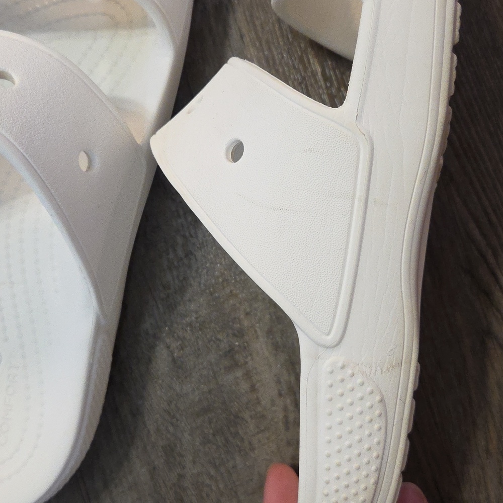 CROCS Classic White Slide Sandals - Picture 8 of 11